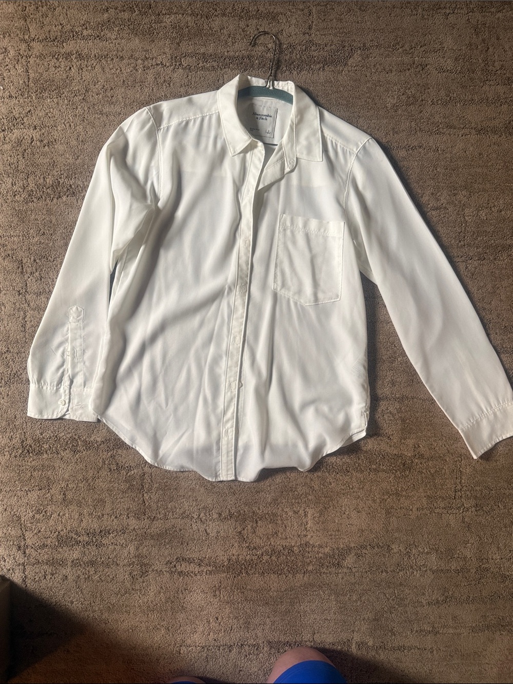 Women's Abercrombie and Fitch White Long-Sleeve Button-Up Shirt